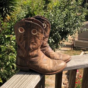Ariat Women’s Roughstock boots size 9.5B
